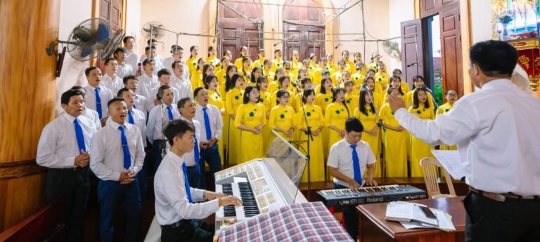 MỪNG ĐẠI LỄ CHÚA THÁNH THẦN HIỆN XUỐNG BỔN MẠNG CA ĐOÀN GIÁO XỨ