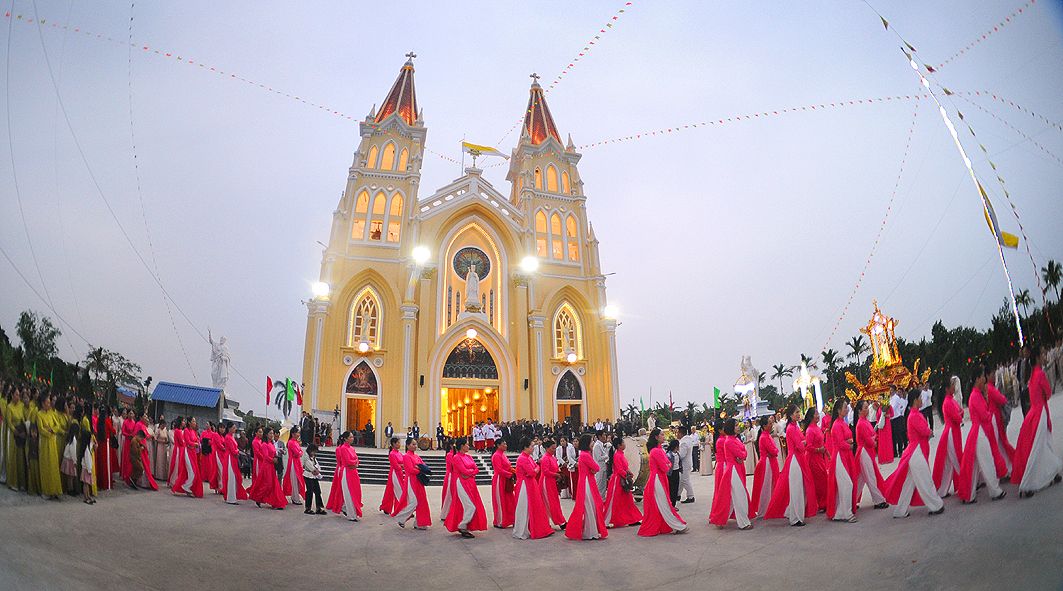 Read more about the article Giáo họ Lạc Nội, xứ Thuận Thành mừng lễ bổn mạng