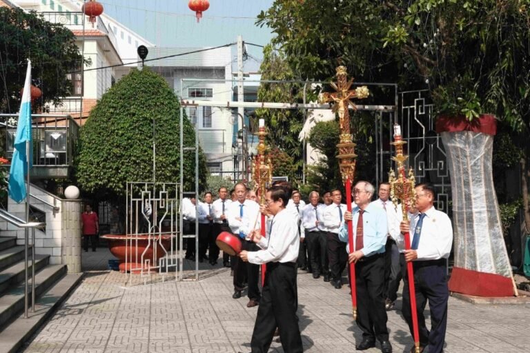 Hội Đồng Mục Vụ các giáo xứ hạt Hóc Môn cùng dâng lễ tạ ơn – 2024