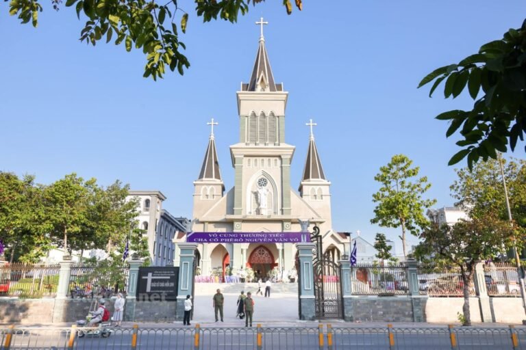 Thánh lễ an táng cố linh mục Phêrô Nguyễn Văn Võ ngày 05-02-2025
