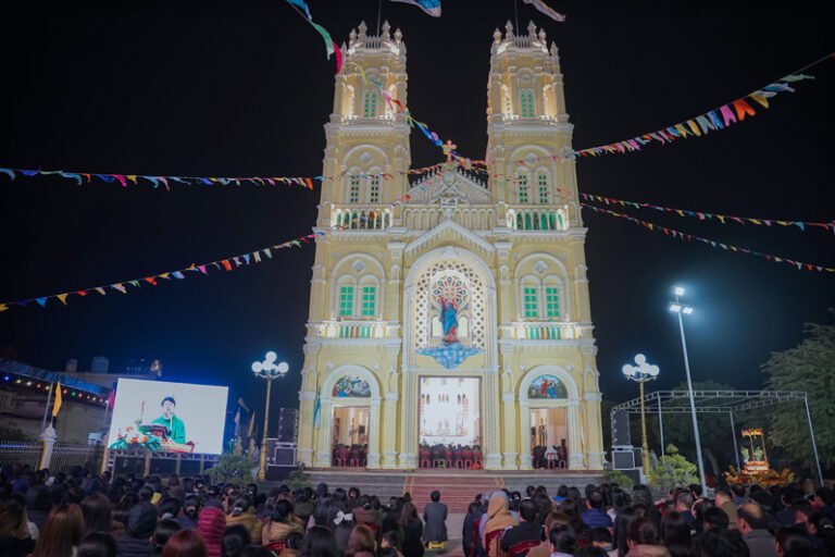 Giáo họ Phêrô, xứ Kiên Lao, mừng bổn mạng