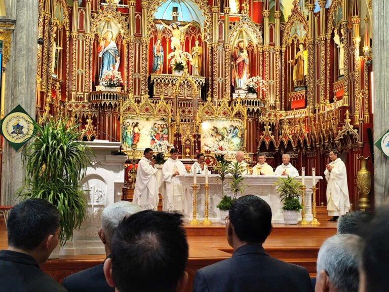 Gia đình Đồng Tâm hành hương hy vọng