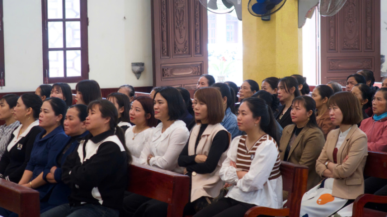 Ban LBTM hạt Quần Phương tĩnh tâm và hành hương