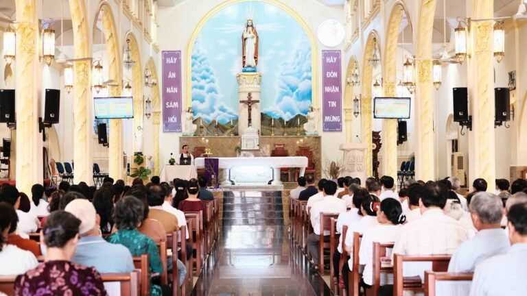 Giáo hạt Hóc Môn: Hành hương Năm Thánh