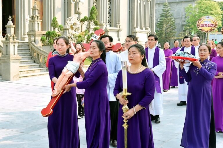 Hội Hiền Mẫu hạt Thức Hoá hành hương Năm Thánh