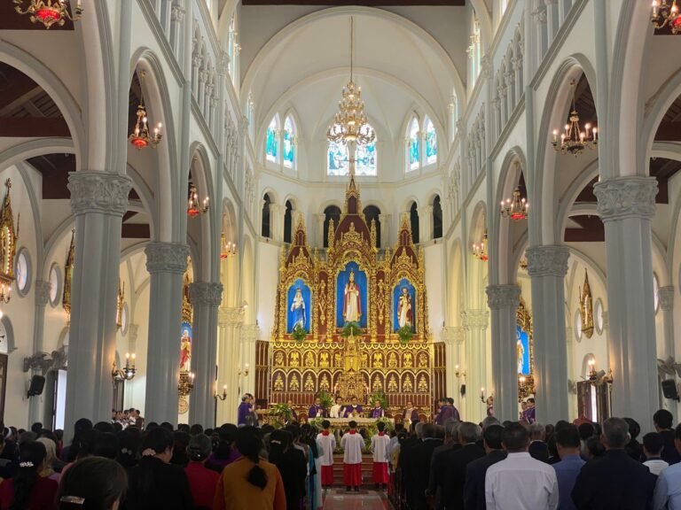 Chỉ Thiện: Tuần chầu dẫn vào Tuần Thánh