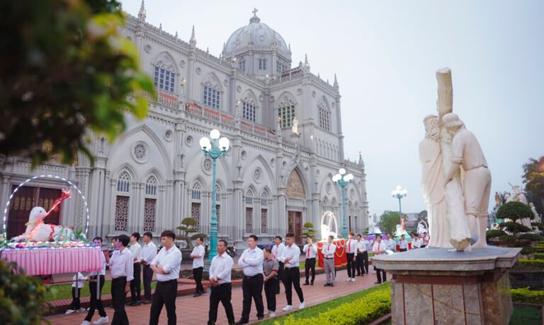 Giáo xứ Kiên Lao: Thánh lễ Tiệc ly yêu thương