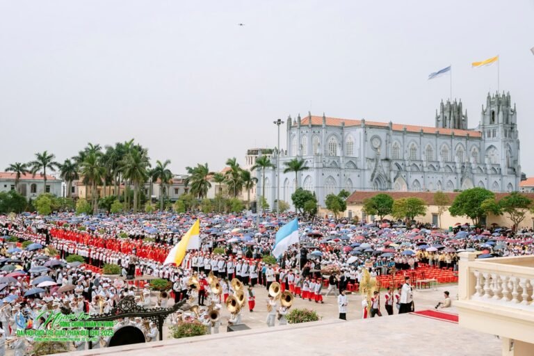 Hoa trái Năm thánh nở rộ khắp Giáo phận