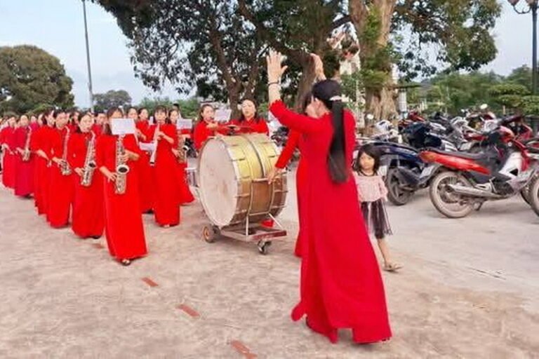 Giáo xứ Dương A chầu lượt