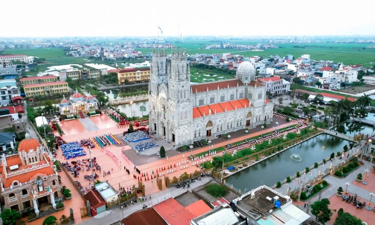 Kiên Lao khai mạc Tháng Hoa và kính thánh Giuse thợ