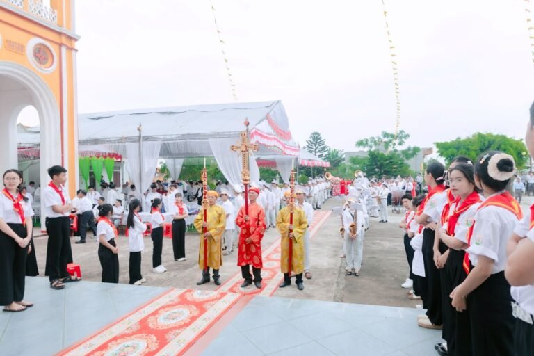 Thánh lễ tạ ơn Tân linh mục Giuse Nguyễn Văn Chính