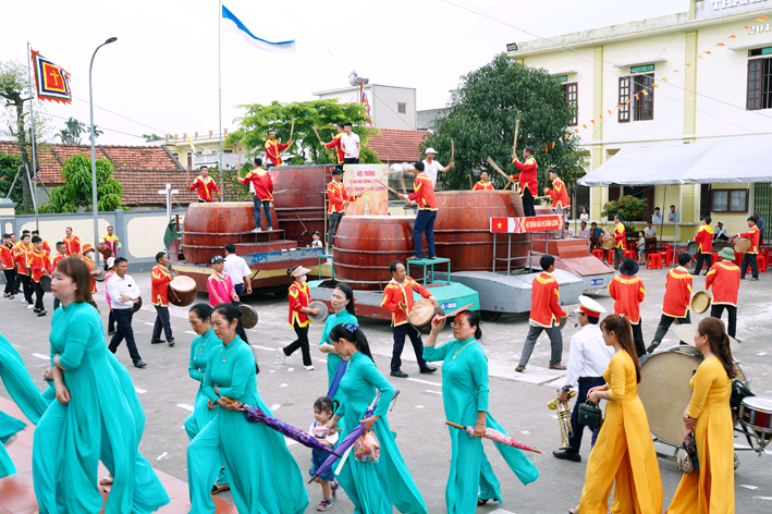 Read more about the article Gx. Tân Phường: Tuần chầu lượt, tuần hồng phúc