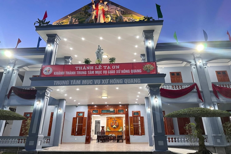 Read more about the article Giáo xứ Hồng Quang khánh thành nhà Mục vụ