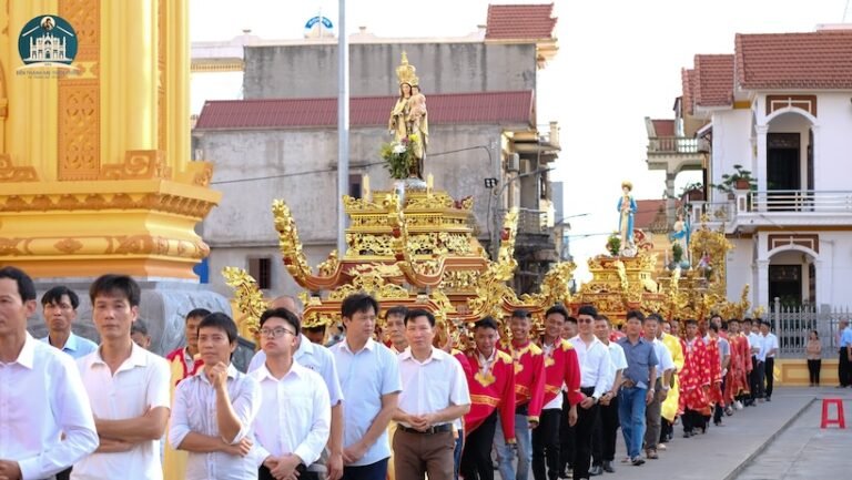 Giáo xứ Trung Lao mừng lễ Chúa lên trời