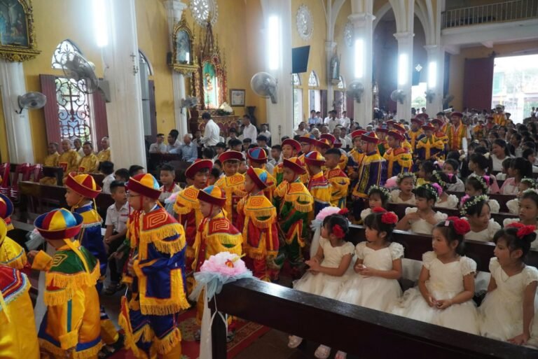 Nam Điền, Tuần Chầu bên chân Chúa