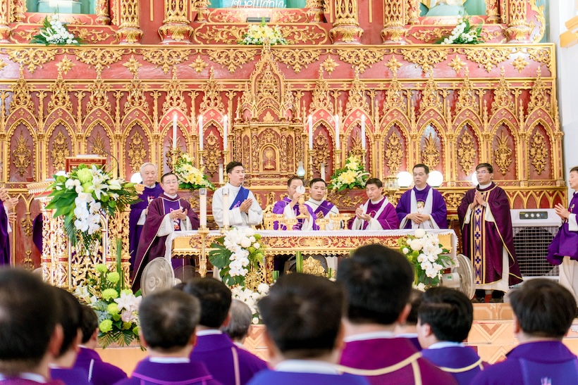 Read more about the article Lễ giỗ 100 ngày Cha cố Phêrô Nguyễn Đức Long