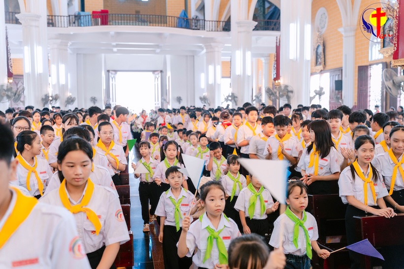 Read more about the article Kiên Lao khai giảng năm học Giáo lý 2025-2026