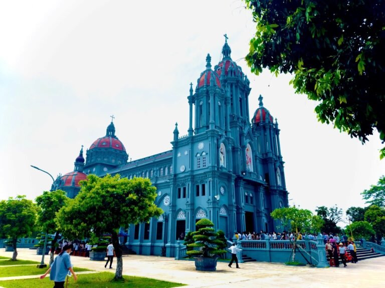 Ninh Sa hân hoan đón tuần chầu
