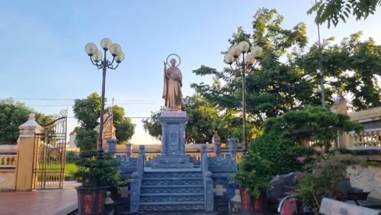 Giáo xứ Ấp Lũ và Thánh Bernađô