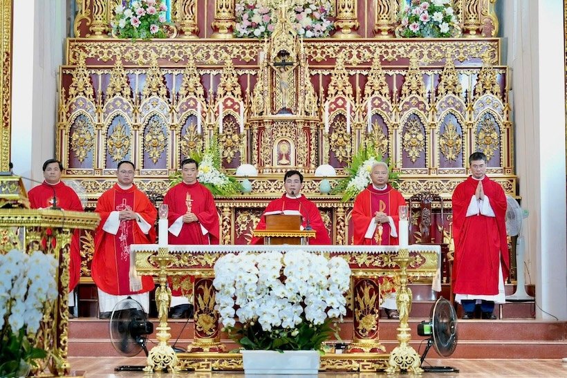 Read more about the article Họ Matthêu: Niềm vui ngày quan thầy và chầu lượt