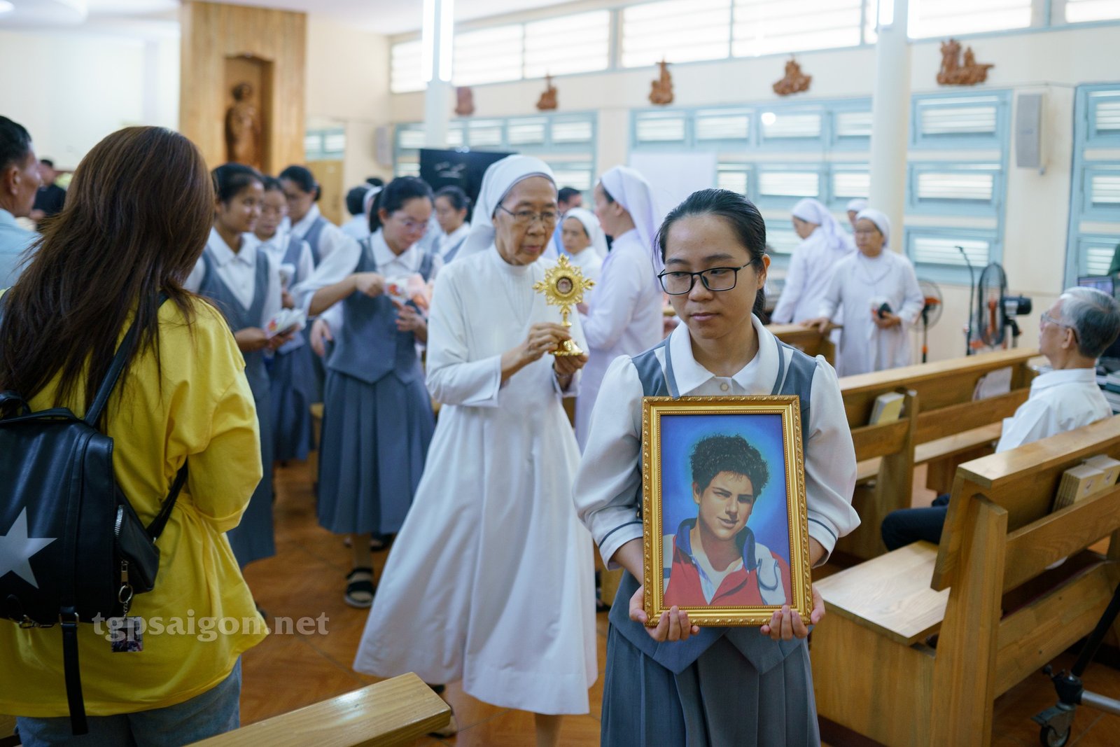 Read more about the article Thánh tích của Thánh Carlo Acutis tại Việt Nam: Hơn cả một sự kiện Công Giáo