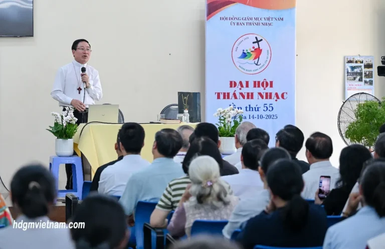 Đại hội thánh nhạc và những câu chuyện đức tin tại các giáo phận