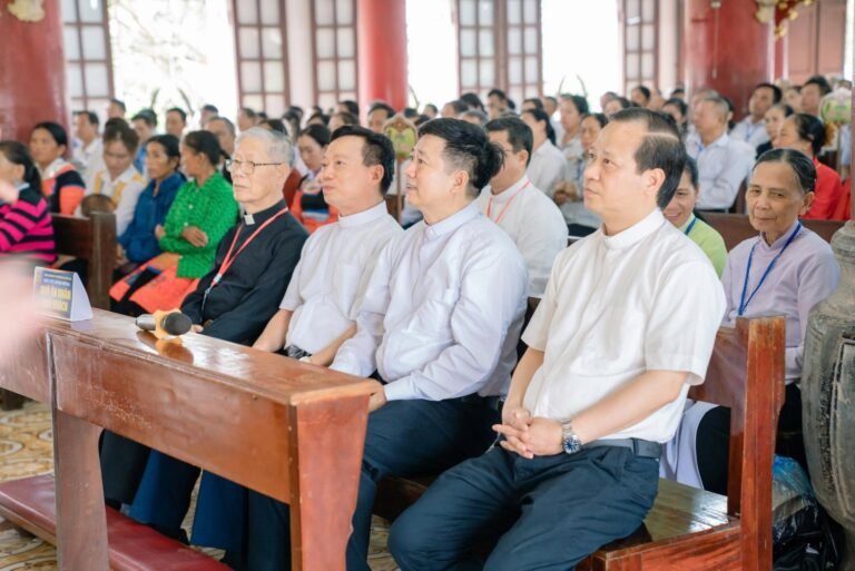 Ban Loan báo Tin mừng hành hương Năm Thánh