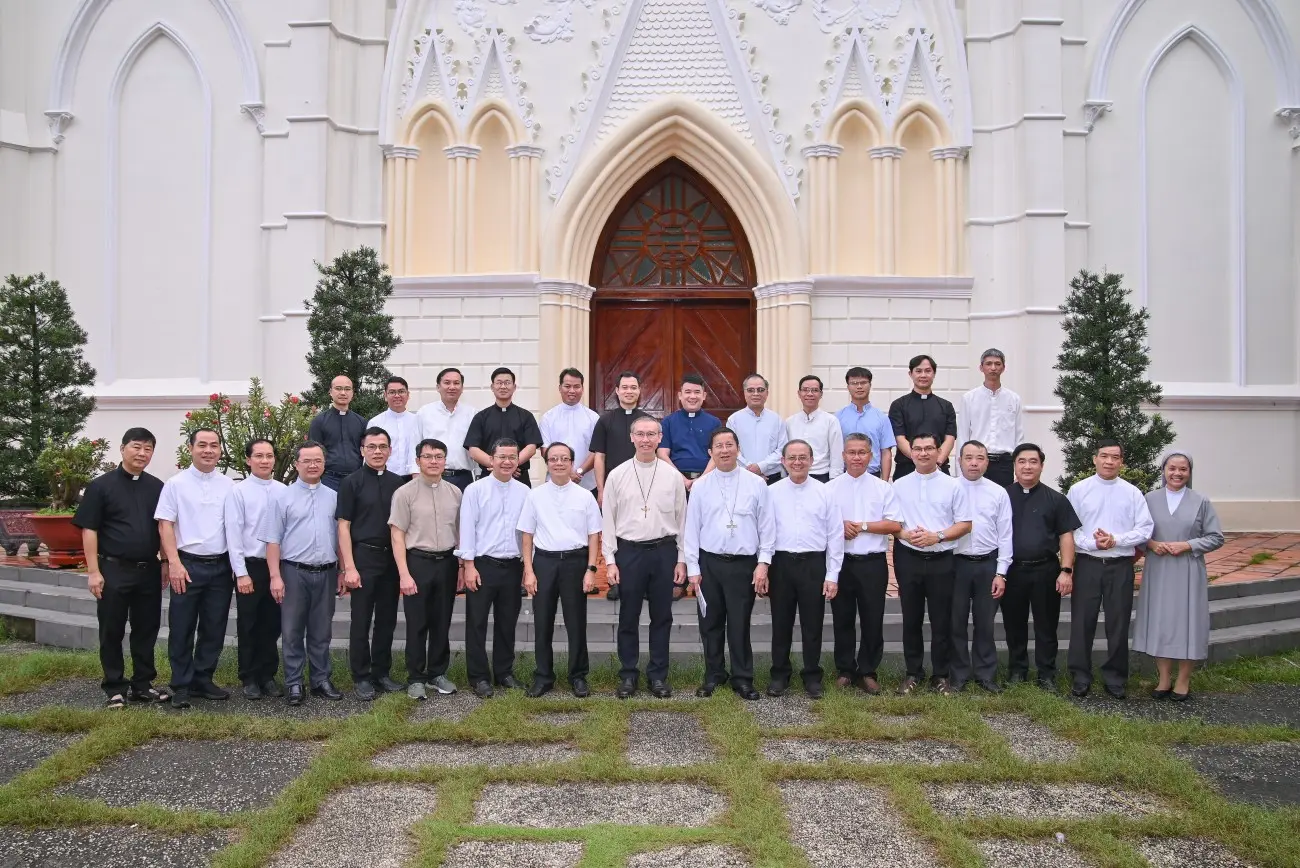 Read more about the article Thắp sáng niềm tin – Lan tỏa yêu thương giữa đời thường: Nhịp sống Giáo hội Việt Nam số 45