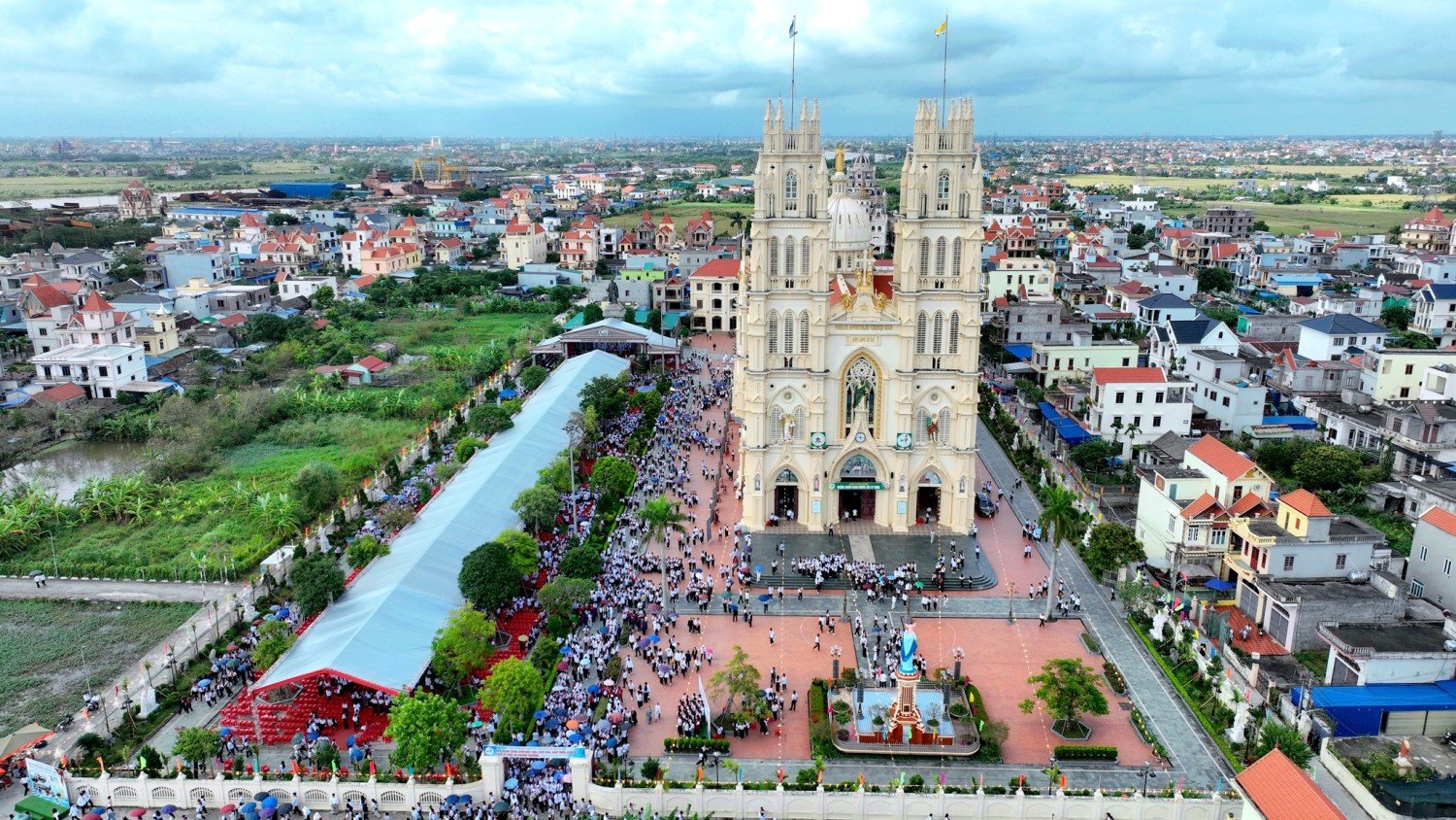 Read more about the article GLV và Huynh dự trưởng GP hành hương Năm Thánh