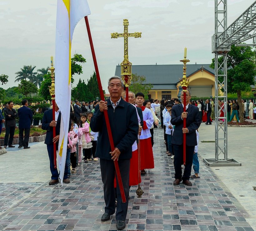 Read more about the article Gx. Phúc Đông, Phương Lạc, Văn Giáo hành hương