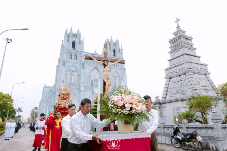 Gx. Xuân Dục hành hương dịp Năm Thánh