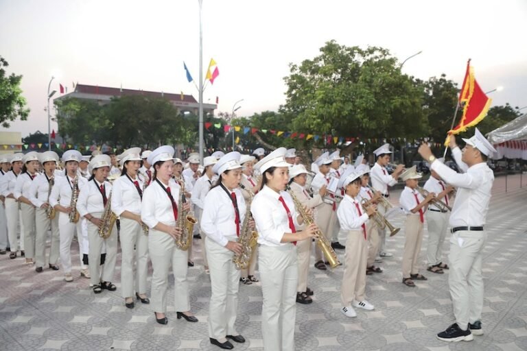 Trung Linh, tuần chầu “thay đổi” và “đổi thay”