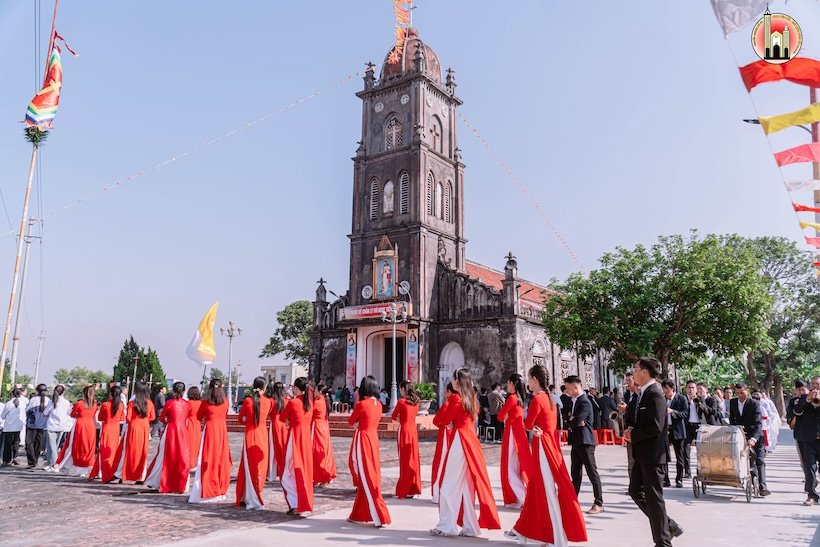 Read more about the article Giáo họ Cổ Ra Hạ mừng lễ Chúa Kitô Vua vũ trụ