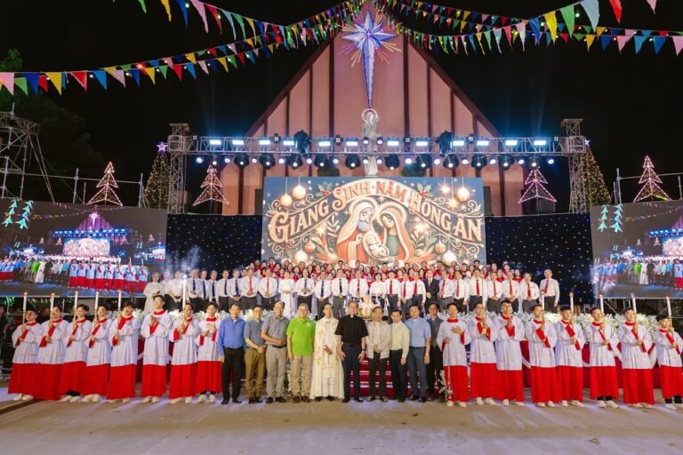 Giáo hạt Thủ Đức:  Đêm diễn nguyện Thánh ca “Giáng Sinh Năm Hồng Ân”