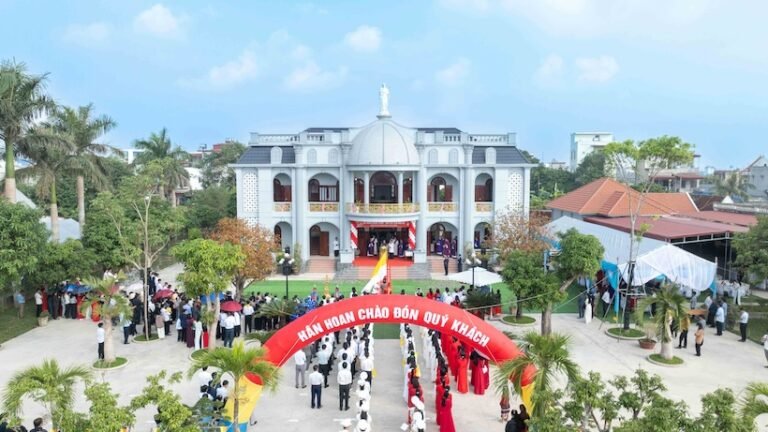 Gx. Chỉ Thiện: Khánh thành nhà Mục vụ & Thêm sức