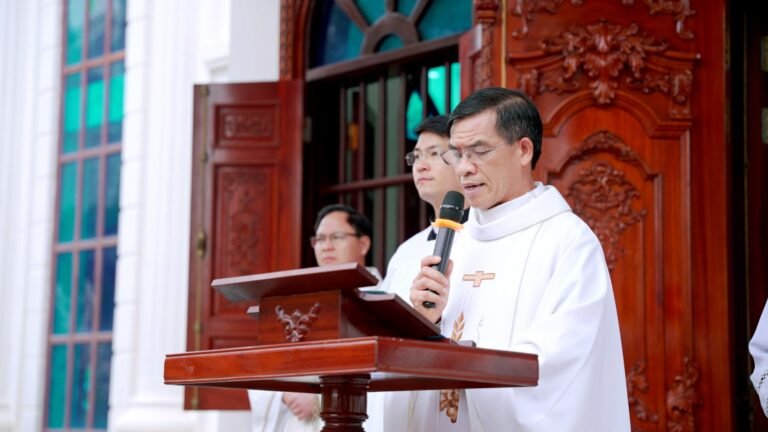 Giáo hạt Tứ Trùng hành hương trong ngày Giáng Sinh