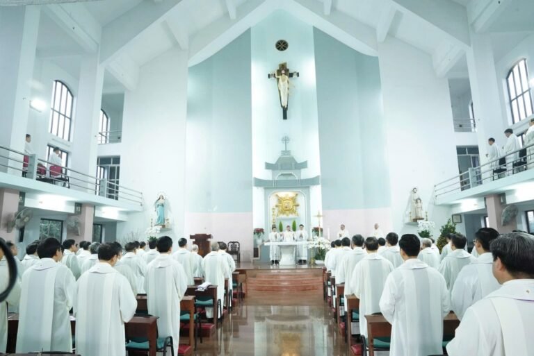 Bùi Chu: Giáo sỹ tất niên và mừng xuân Đức Cha