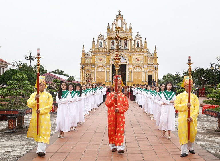Giáo xứ Ấp Lũ đón sắc thành lập