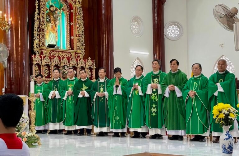 Giáo xứ Phúc Hải: Tuần chầu ân phúc