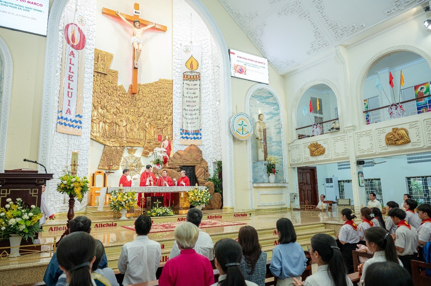 Read more about the article Buổi chia sẻ niềm nhiệt thành truyền thông Tin Mừng nhân lễ Thánh Marco