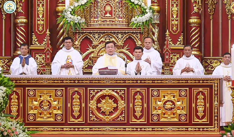 Kỷ niệm 16 năm phong Đền thánh, 5 năm cung hiến Thánh đường