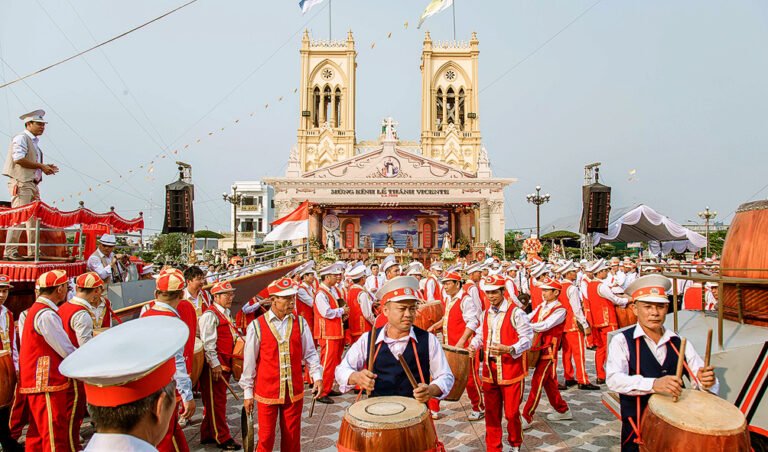 Gh Lạc Nghiệp mừng lễ quan thầy Thánh Vinhsơn