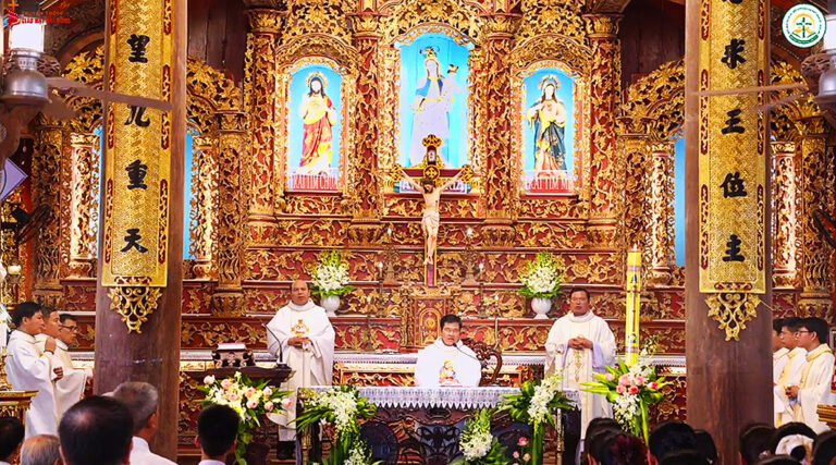Hạt Đại Đồng: Hội Lòng Chúa Thương Xót mừng lễ