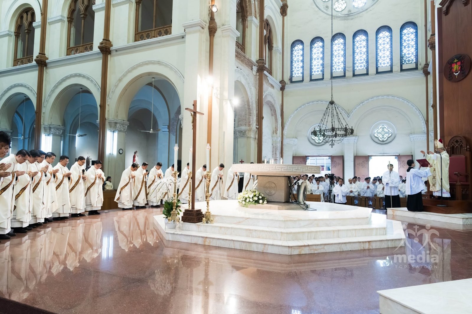 Read more about the article Nhà thờ Chính Toà Đức Bà Sài Gòn: Thánh lễ truyền chức linh mục ngày 12-6-2026